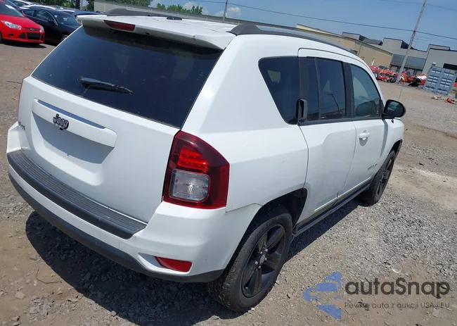 1C4NJDBB5GD662555: 42591297