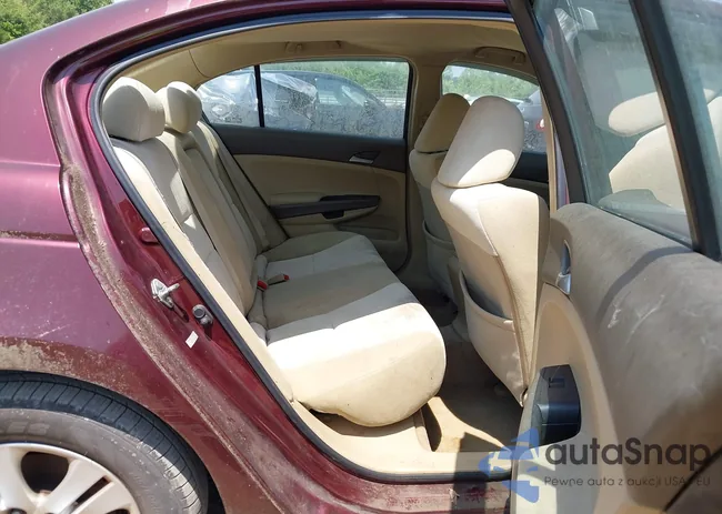 1HGCP25428A095801: 42592443