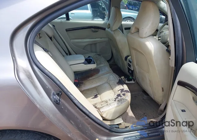 YV1AS982X81054267: 42592449