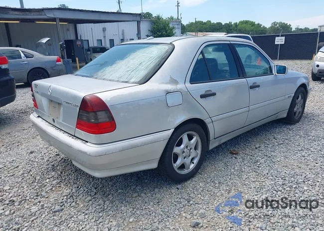 WDBHA24G1YA866393: 42592455