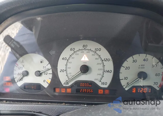 WDBHA24G1YA866393: 42592455