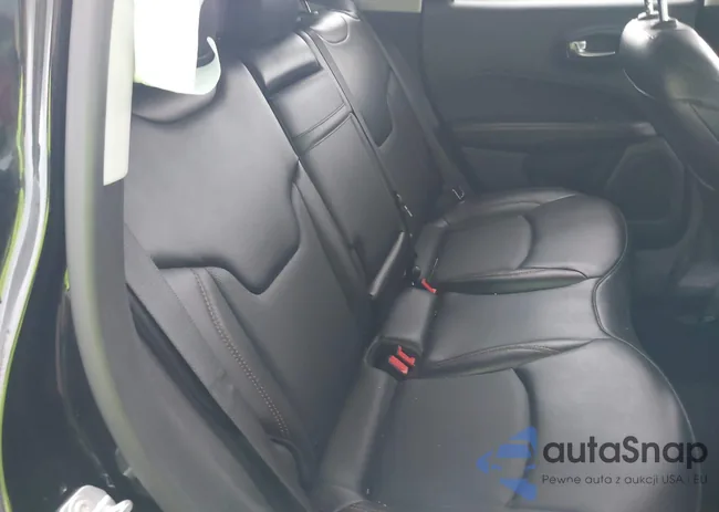 3C4NJDCB6LT149611: 42592473