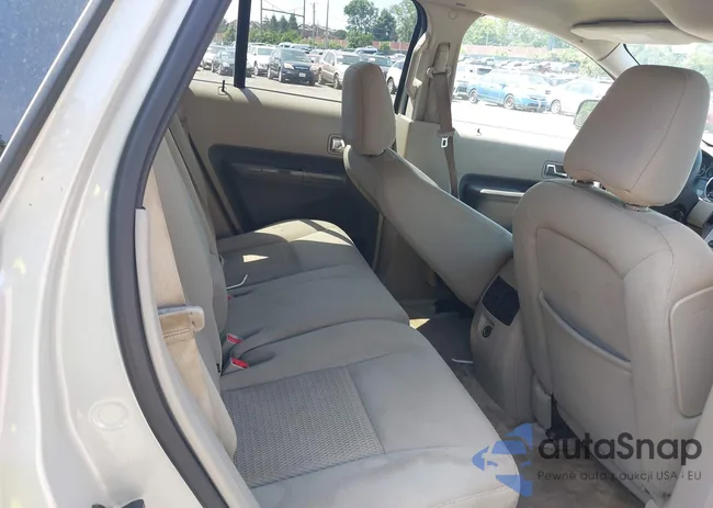 2FMDK36C57BB18726: 42592537