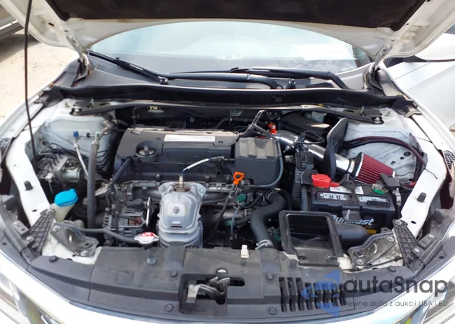 1HGCR2F52GA024114: 42592576