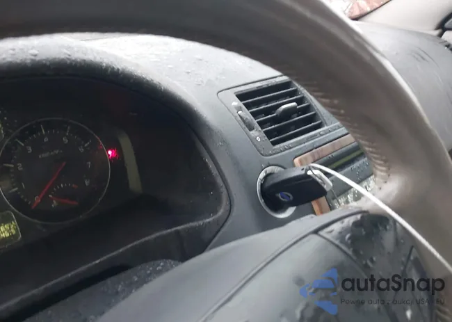 YV1MC67248J041993: 42592729