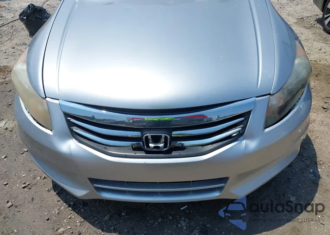 1HGCP2F49CA048465: 42592836