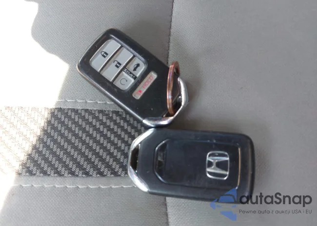 2HGFC4B0XGH300691: 42592843