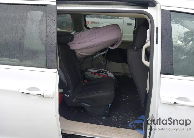 2C4RC1CG8NR223820: 42592846