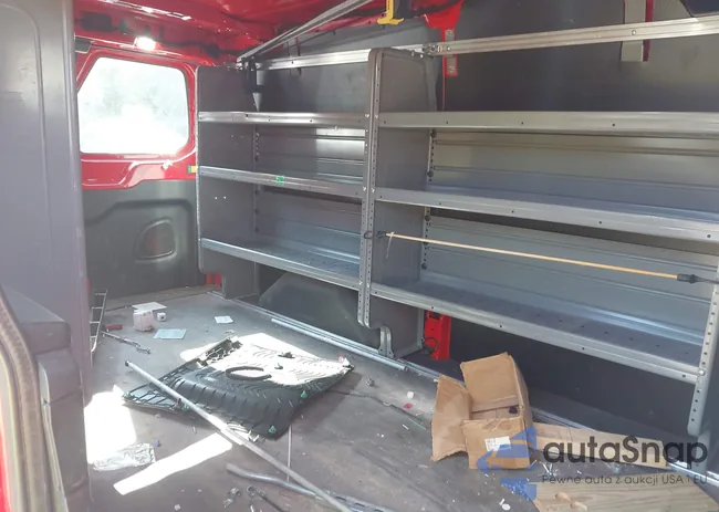 1FTYR1ZM9JKA76827: 42592923