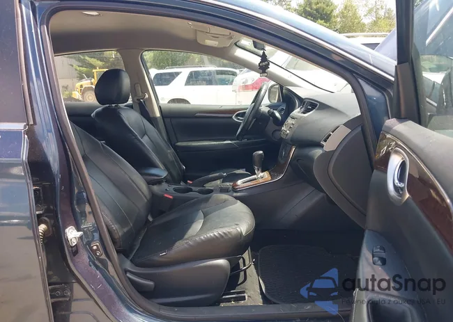 3N1AB7AP4EY324071: 42592981