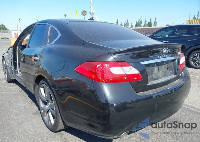 JN1BY1AP1BM324835: 42592066