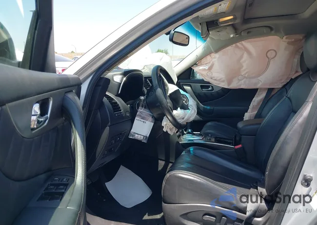 JN8CS1MU5HM141486: 42592082