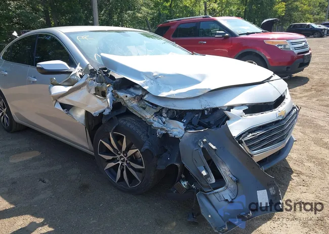 1G1ZD5ST0JF273415: 42592101