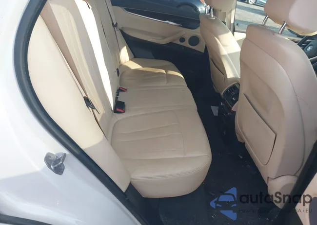 5UXKR0C55G0U08864: 42592239