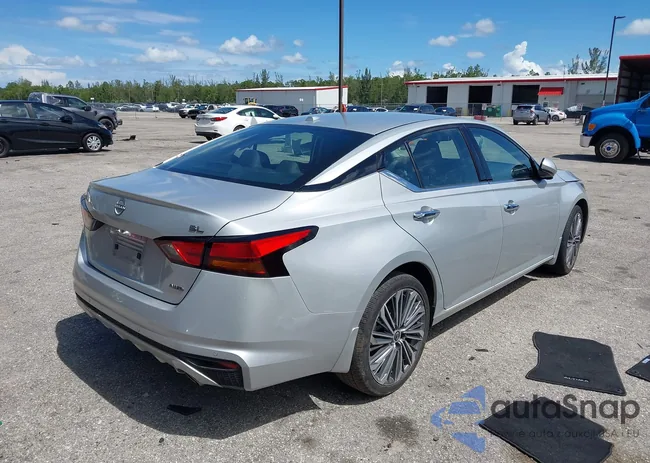 1N4BL4EW2RN408302: 42592296