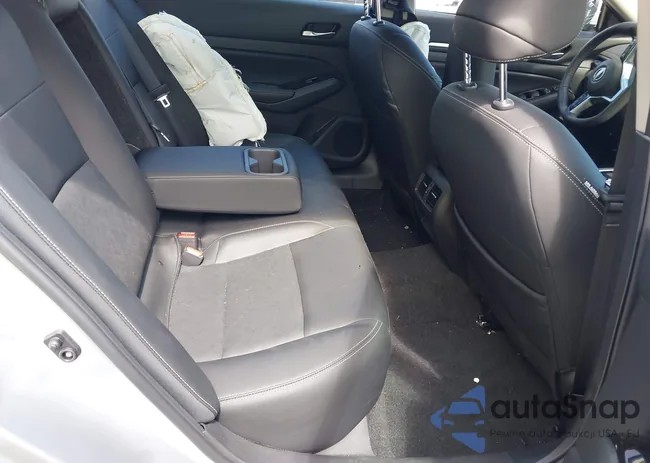 1N4BL4EW2RN408302: 42592296