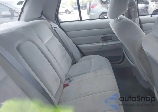 2FAFP74W24X153702: 42593520