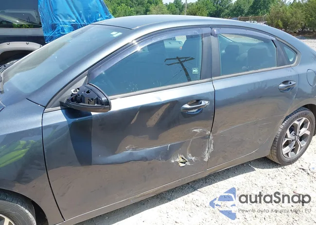 3KPF24AD8LE202870: 42593550