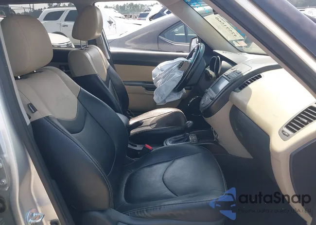 KNDJT2A60D7547549: 42593568