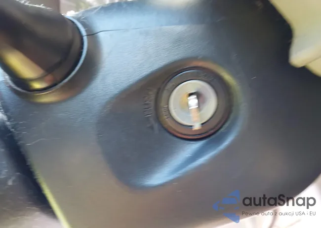 2T1BU4EE3DC097103: 42593927