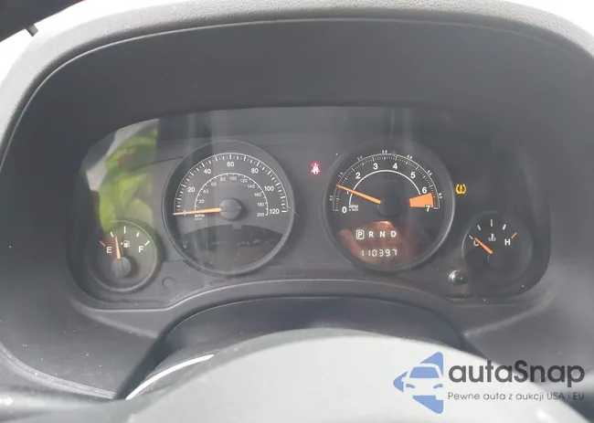 1C4NJCBA8HD166880: 42593173