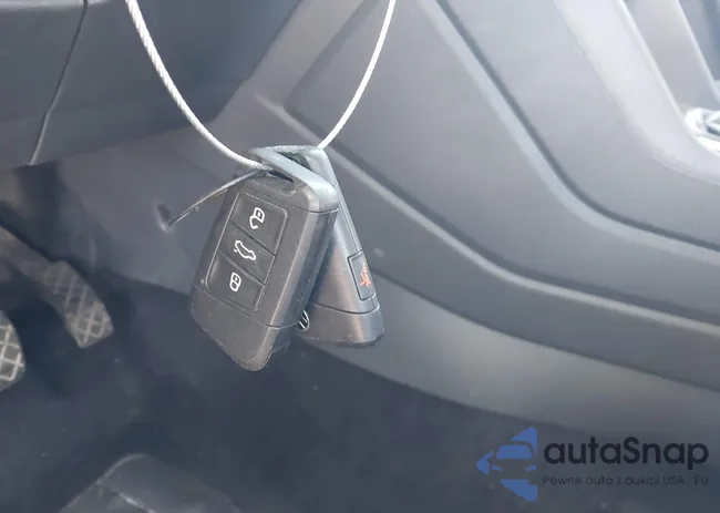 3VV5X7B28RM009257: 42593193