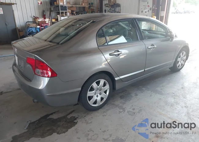 2HGFA15528H353382: 42593270