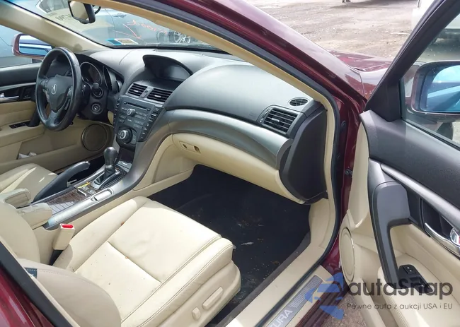 19UUA8F28CA019532: 42594790