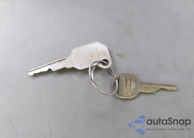 2GCEK19KXR1203702: 42594898