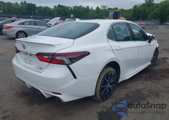 4T1G11AK1NU700638: 42595510