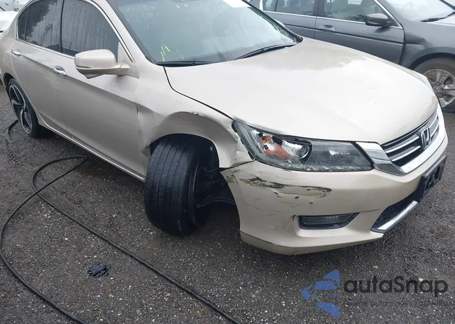 1HGCR3F8XFA020794: 42595812