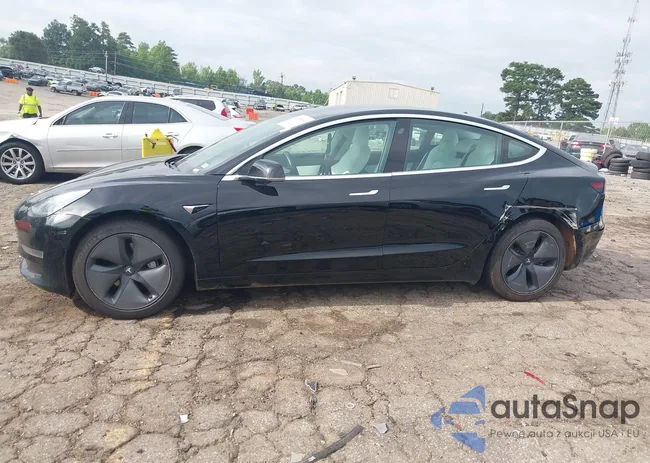 5YJ3E1EA4KF323557: 42595894