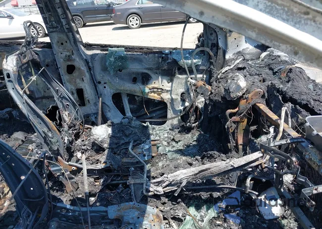 2FMTK4J98FBC08951: 42595238