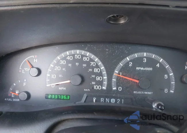 1FTRF17L7YNB73766: 42595348