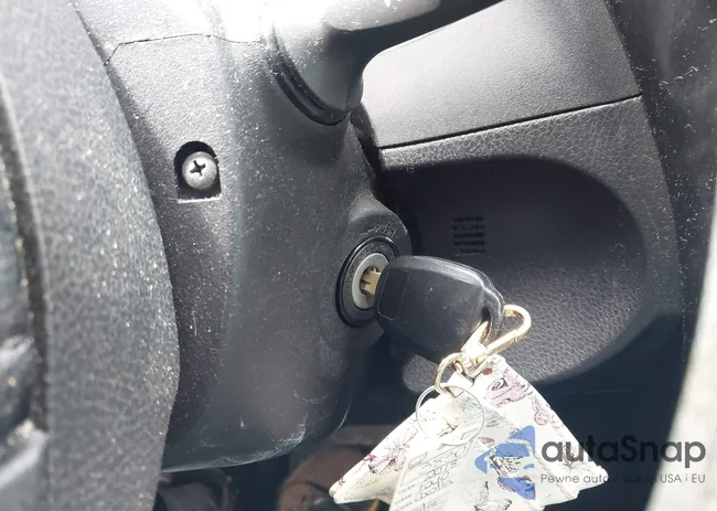 2T1BURHE3JC073694: 42595373