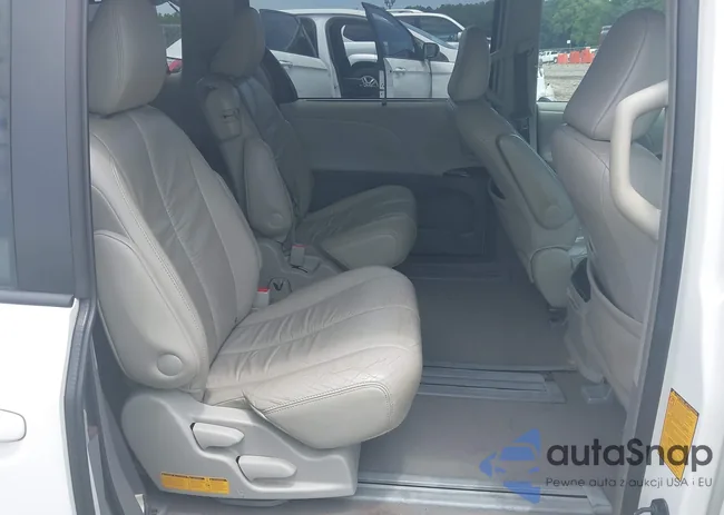 5TDYK3DC9BS105526: 42596450