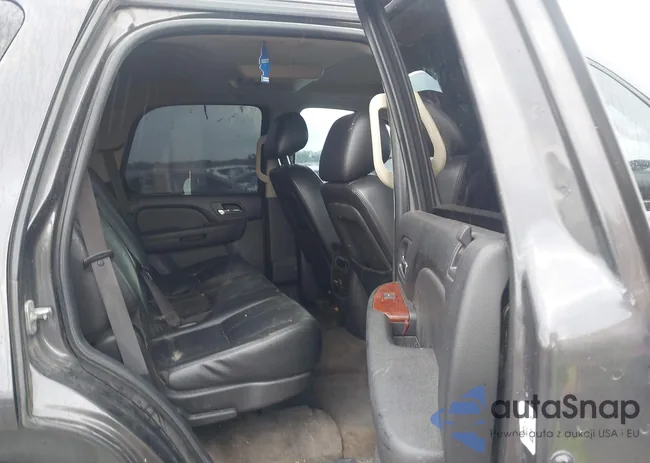 1GNUKBE08AR275555: 42596532