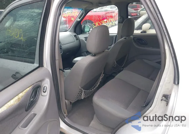 1FMYU03132KC15256: 42596682