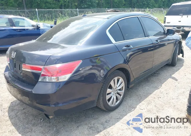 1HGCP2F84BA065949: 42596104