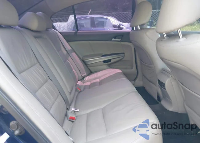 1HGCP2F84BA065949: 42596104