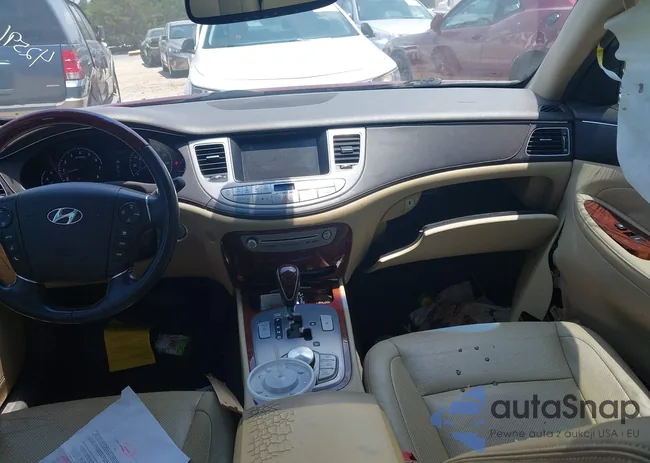 KMHGC4DF8CU184317: 42596120