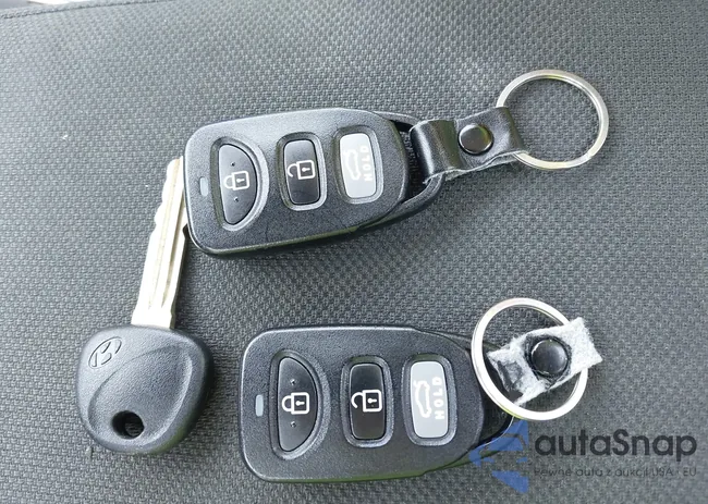 5NPD84LF9JH331987: 42596353