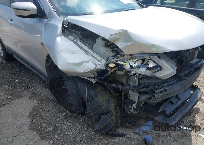 JN8AT2MT5HW138187: 42596383