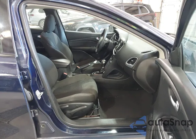 1C3CDFBB2GD764068: 42597583