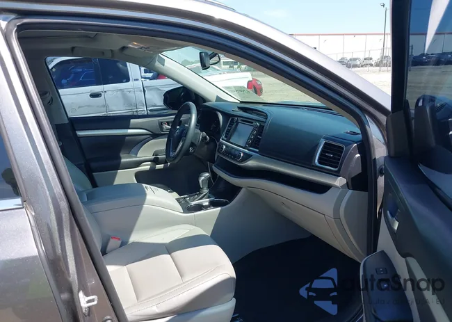 5TDKKRFH6GS502670: 42597590