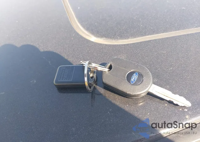 3FAHP0JA4BR285283: 42597716