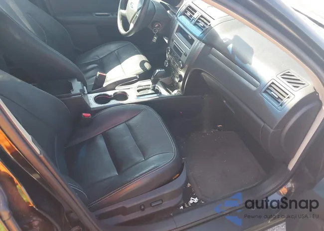 3FAHP0JA4BR285283: 42597716