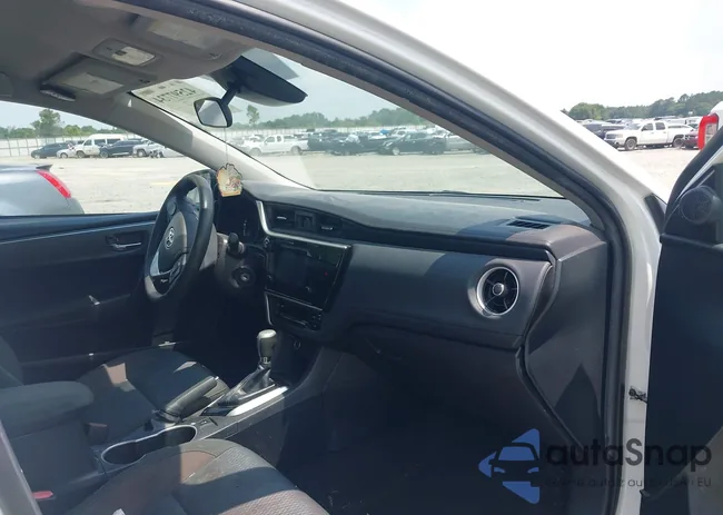 2T1BURHE3JC988786: 42597734