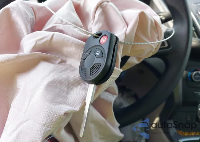 1FMCU0GD9JUC87435: 42597874