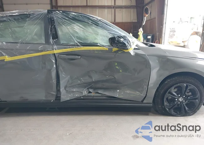 1HGCY1F44SA001074: 42597925